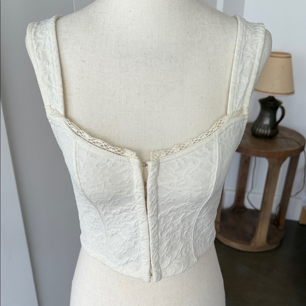Kimchi Blue Cream Lace-Textured Cropped Bustier Tank